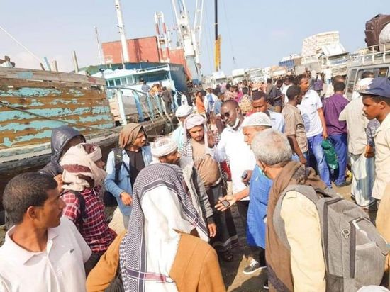 سفينة ثالثة للاجئين اليمنيين تصل إلى سواحل الصومال