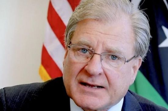  السفير الأمريكي يجري مباحثات مع رئيس الحكومة الليبية