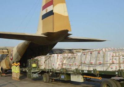  مصر تُرسل طائرة مساعدات طبية وغذائية إلى لبنان