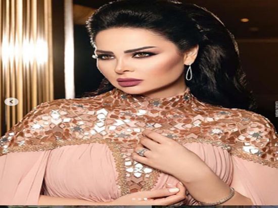 ديانا كرزون تتألق في جلسة تصوير جدييدة (صور)