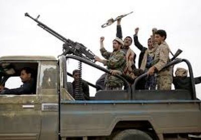 المليشيا تفصل 400 امرأة من أعمالهن في الحديدة