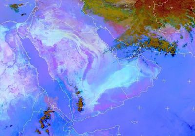 كتلة غبار تزحف للجنوب وسواحله خلال ساعات