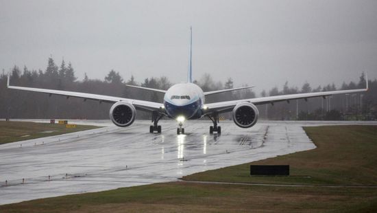 هبوط اضطراري لطائرة "بوينغ 777" في موسكو