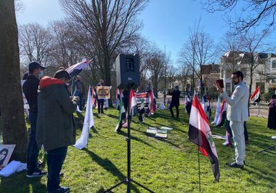 صحفي يكشف تفاصيل الوقفة الاحتجاجية في لاهاي المنددة بجرائم إيران بالداخل والخارج