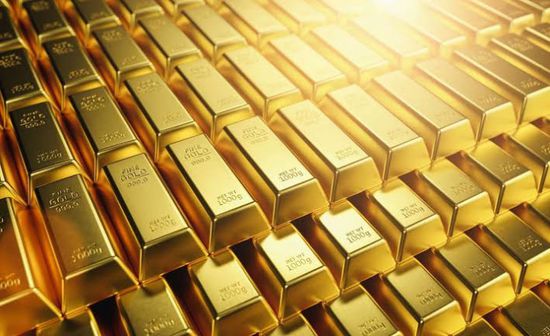  الذهب يعمق خسائره أمام العملة الأمريكية.. الأوقية تسجل 1736.60 دولارًا