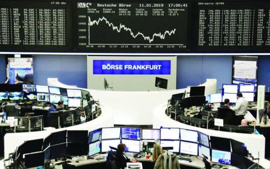 مؤشرات البورصة الأوروبية تغلق على خسائر فادحة