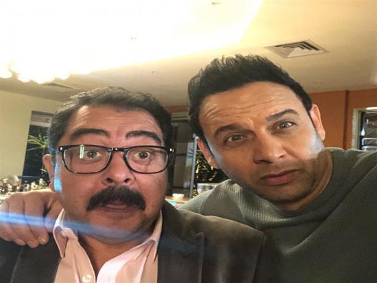 مصطفى قمر وطارق عبدالعزيز في كواليس "فارس بلا جواز"