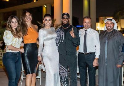 أنابيلا هلال تشارك محمد رمضان في كليب Versace baby