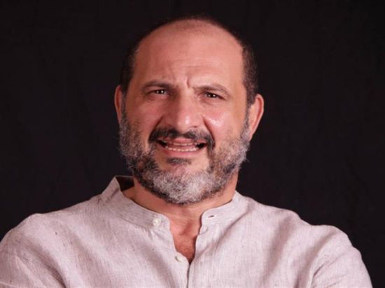 طرح الإعلان الرسمي لفيلم "للإيجار"