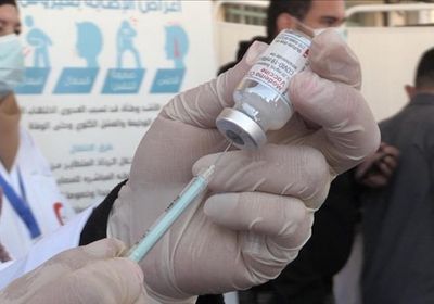 مركز حقوقي: "الوساطة" تسيطر على توزيع اللقاحات بفلسطين