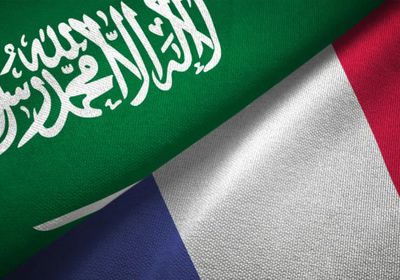 السفير الفرنسي يُدين الهجوم البالستي الحوثي على الرياض