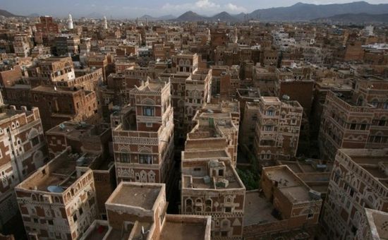 إثر خلاف على أرض.. مُسن يقتل حفيديه بصنعاء