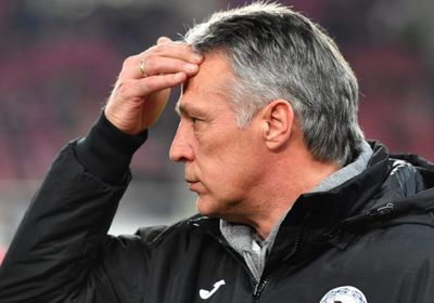 تقارير: نيوهاوس يرحل عن تدريب أرمينيا بيليفيلد