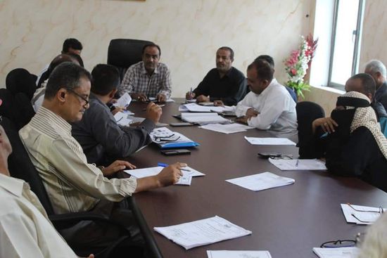 توجيهات بتحسين الخدمات والمرافق في خورمكسر