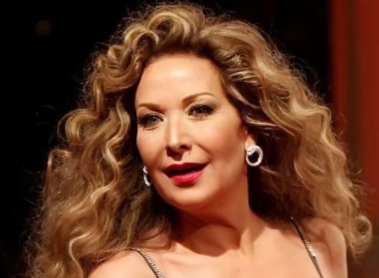 رغدة ترد على منتقدي مسرحية "بودي جارد"