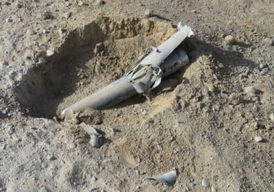 مليشيا الحوثي تقصف طور الباحة بالكاتيوشا