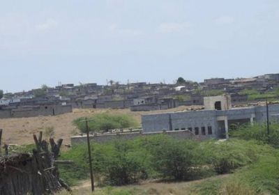 سقوط قذائف هاون حوثية على مواقع سكنية بحيس