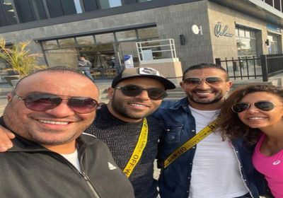 تامر عاشور بصحبة أحمد سعد وخطيبته في ظهور جديد (صور)