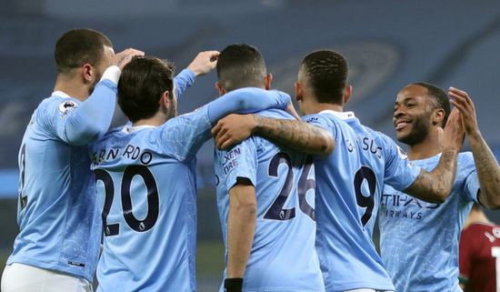 برباعية.. مانشستر سيتي يسحق ولفرهامبتون
