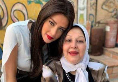 أول تعليق لـ رضوى الشربيني بعد وفاة والدتها بفيروس كورونا