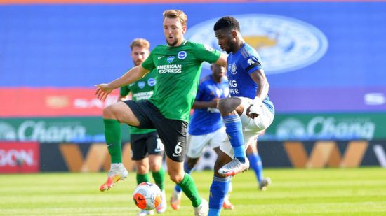 بيرنلي يحرم ليستر من وصافة الدوري الإنجليزي