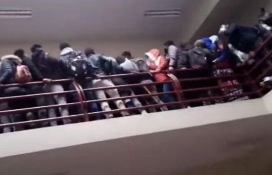 وفاة 7 إثر تدافع طلاب جامعة في بوليفيا