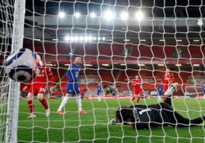 ليفربول يواصل الانهيار في أنفيلد ويسقط أمام تشيلسي في الدوري الإنجليزي