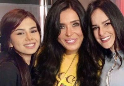 بعد تعافيها من كورونا.. دينا تبدأ تصوير مسلسل "ورا كل باب"