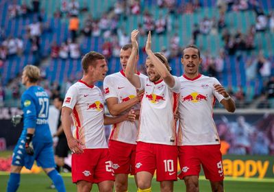 لايبزج يهزم فرايبورج بثلاثية ويقتنص صدارة البوندسليجا مؤقتا