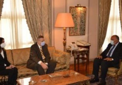 تفاصيل اجتماع وزير الخارجية المصري مع المبعوث الأممي لليبيا