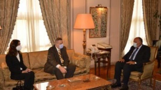 تفاصيل اجتماع وزير الخارجية المصري مع المبعوث الأممي لليبيا