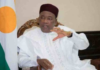  رئيس النيجر يحصل على جائزة مو إبراهيم للإنجاز في القيادة السياسية