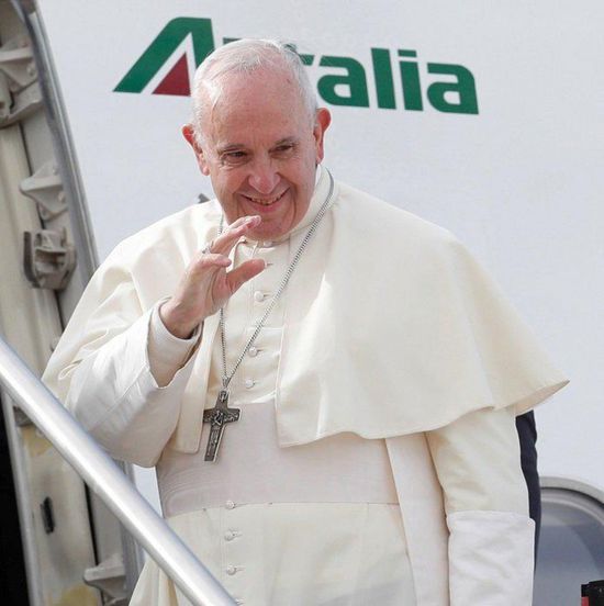 البابا يبعث برسالة للرئيس العراقي: أصلي ليعمّ أمَّتَكم السلامُ والوحدةُ والازدهار