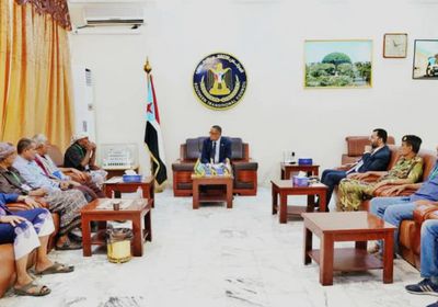 "الانتقالي" يبحث استرداد حقوق "المسرحين قسرًا"