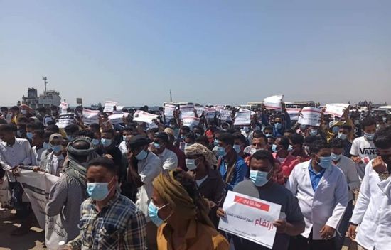 احتجاجات المكلا تتواصل لتطهير حضرموت من الفساد (صور)