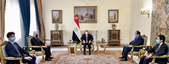 مصر وفرنسا تبحثان سبل مكافحة الإرهاب والأوضاع في ليبيا