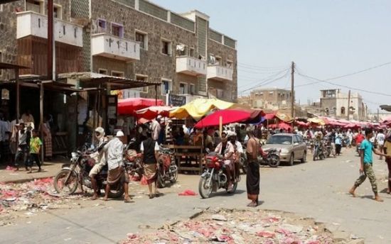 سندات غير رسمية لتحصيل جبايات من محال الحوطة