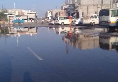 نزيف المرافق يتواصل بعد هروب مسؤولي أبين من الاحتجاجات