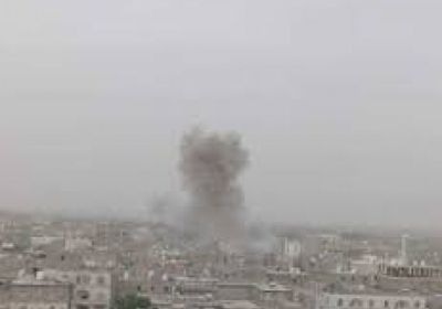 قصف صاروخي حوثي على حي المطار بمأرب