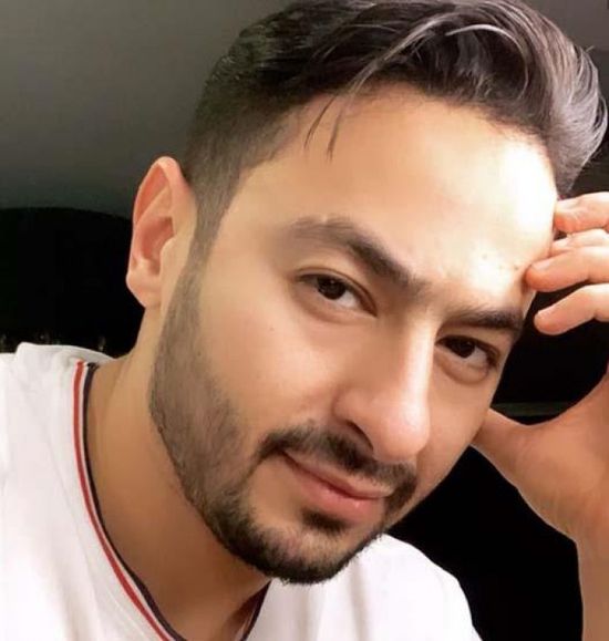 حمادة هلال بإطلالة غريبة بسبب "المداح"