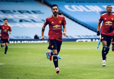 فيرنانديز يقود يونايتد أمام ميلان في الدوري الأوروبي