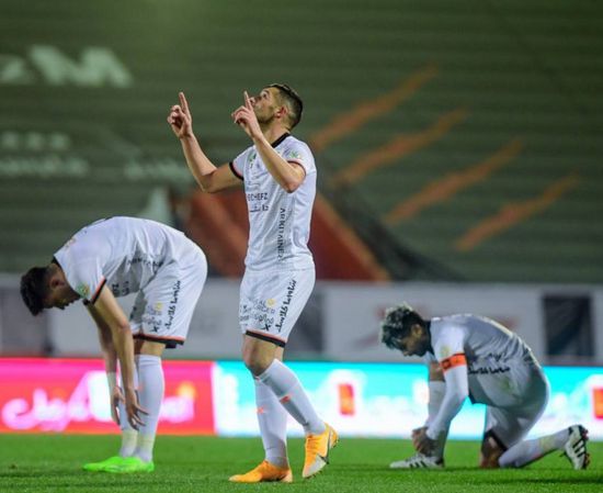 الشباب يبدي استيائه من الأخطاء التحكيمية ويعتزم الاستعانة بالحكام الأجانب في الدوري السعودي