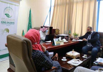 "سلمان للإغاثة" يتابع مشروع الخدمات التعليمية بعدن