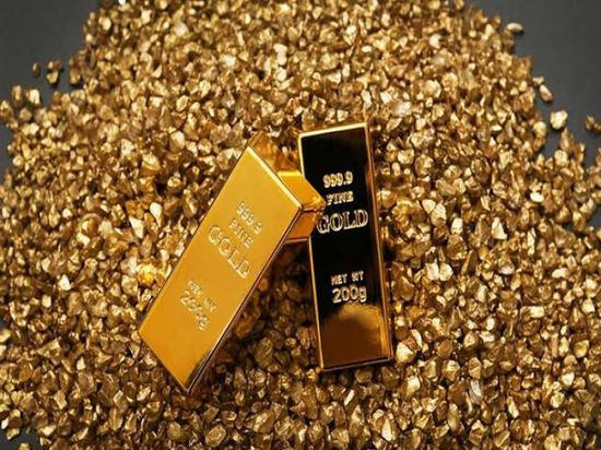  العملة الأمريكية تُفقد الذهب بريقه مجددا.. الأوقية تسجل 1705.44 دولارا