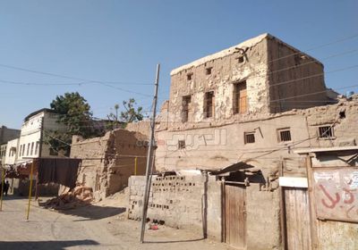 منازل أبين القديمة.. كنز تاريخي مُهدد بالزوال (صور)