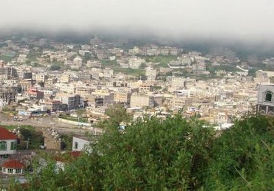 "نظافة إب" يفرض رسومًا ويُغفل المخلفات