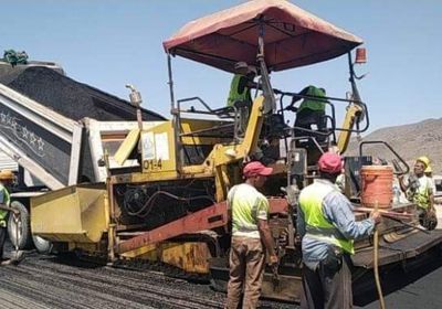 بدء المرحلة الثانية من تأهيل طريق "الحبيلين- العسكرية"