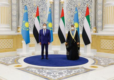 محمد بن راشد يستقبل رئيس وزراء كازاخستان