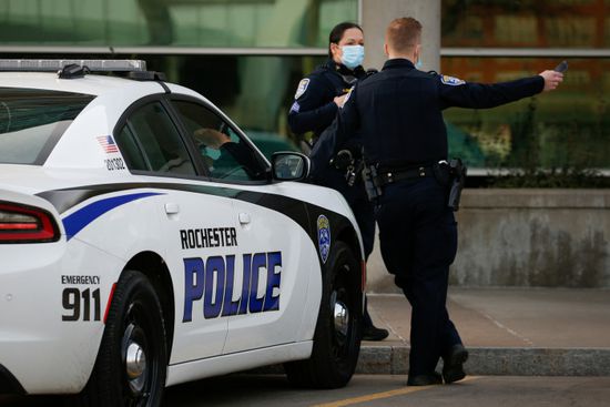 مقتل شخصين وإصابة 15 آخرين في حفل بشيكاغو