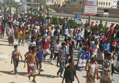 سيئون ترد على حرب الخدمات بعصيان مدني شامل